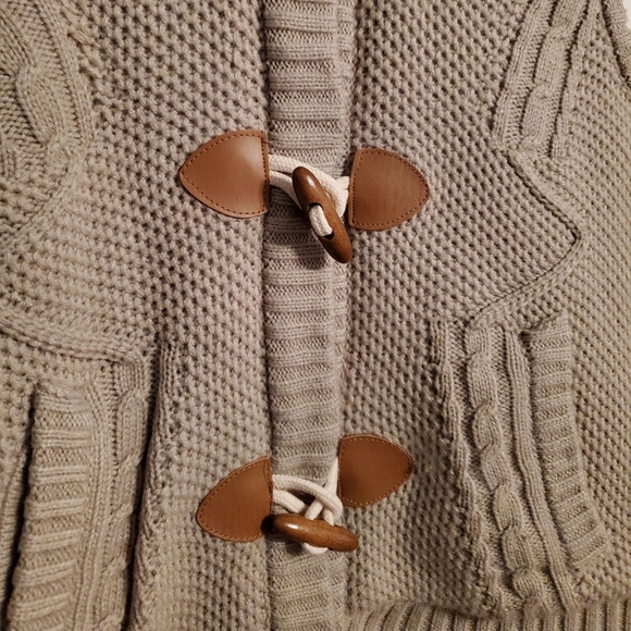 Maurices Sweater Vest With Faux Fur Collar - Picture 2 of 9